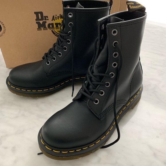 dr martens women's 1460 nappa